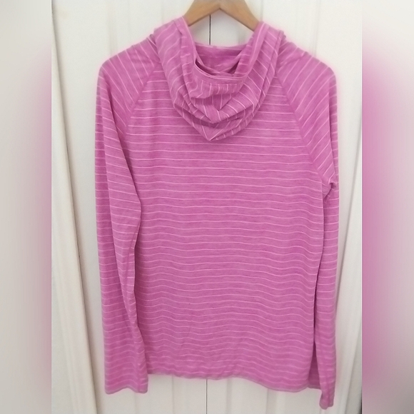 Gap Fit Womens Athletic, Hooded Moisture Wicking Breathable Pink Pullover - Picture 2 of 9